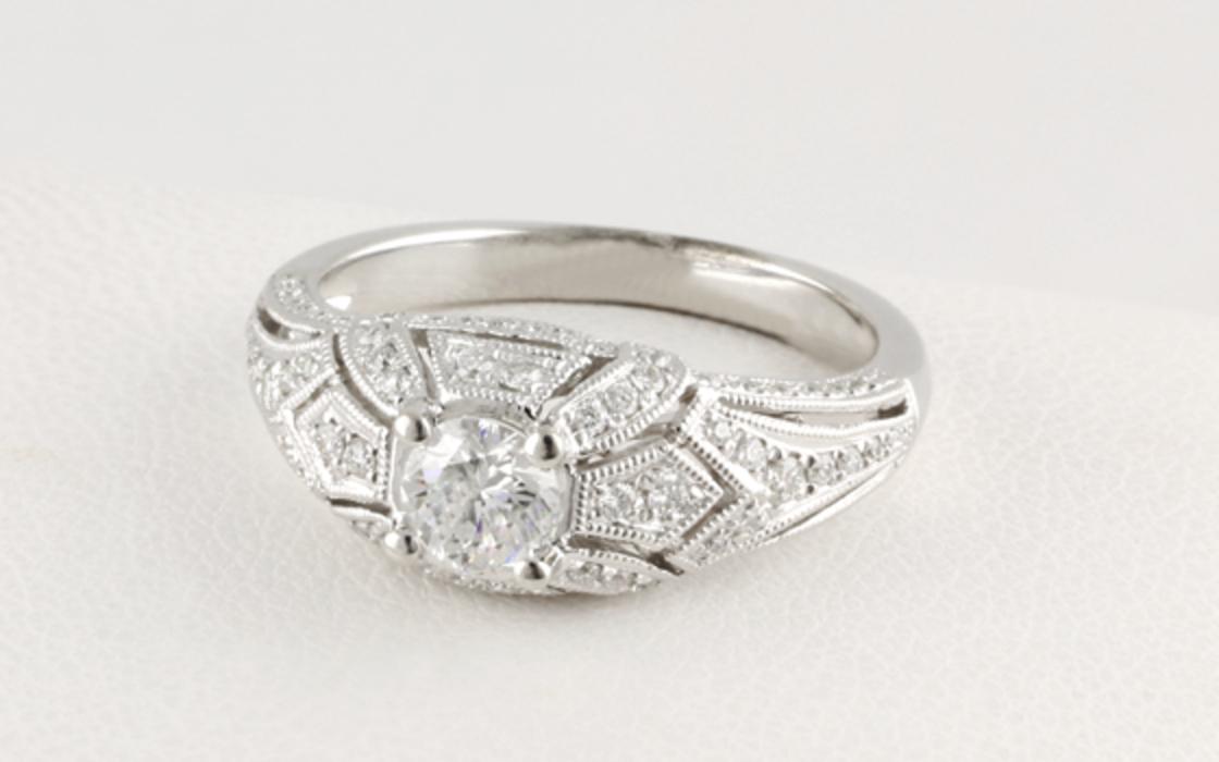Antique-style Engagement Ring
