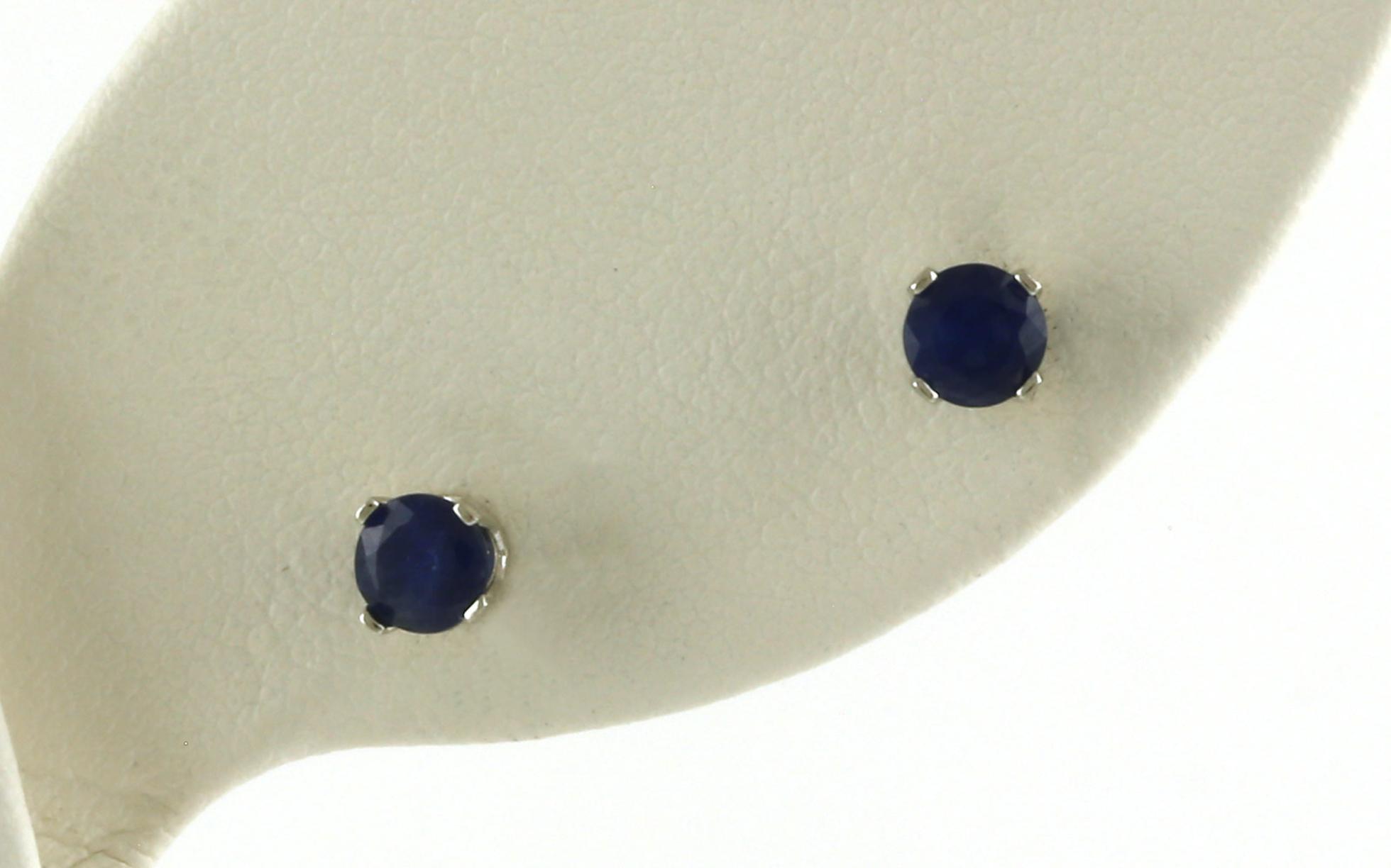 Sapphire Birthstone Stud Earrings in White Gold (4 mm)