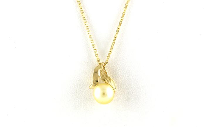 content/products/Estate Piece: Swoop Pearl Necklace with Florentine Finish in Yellow Gold