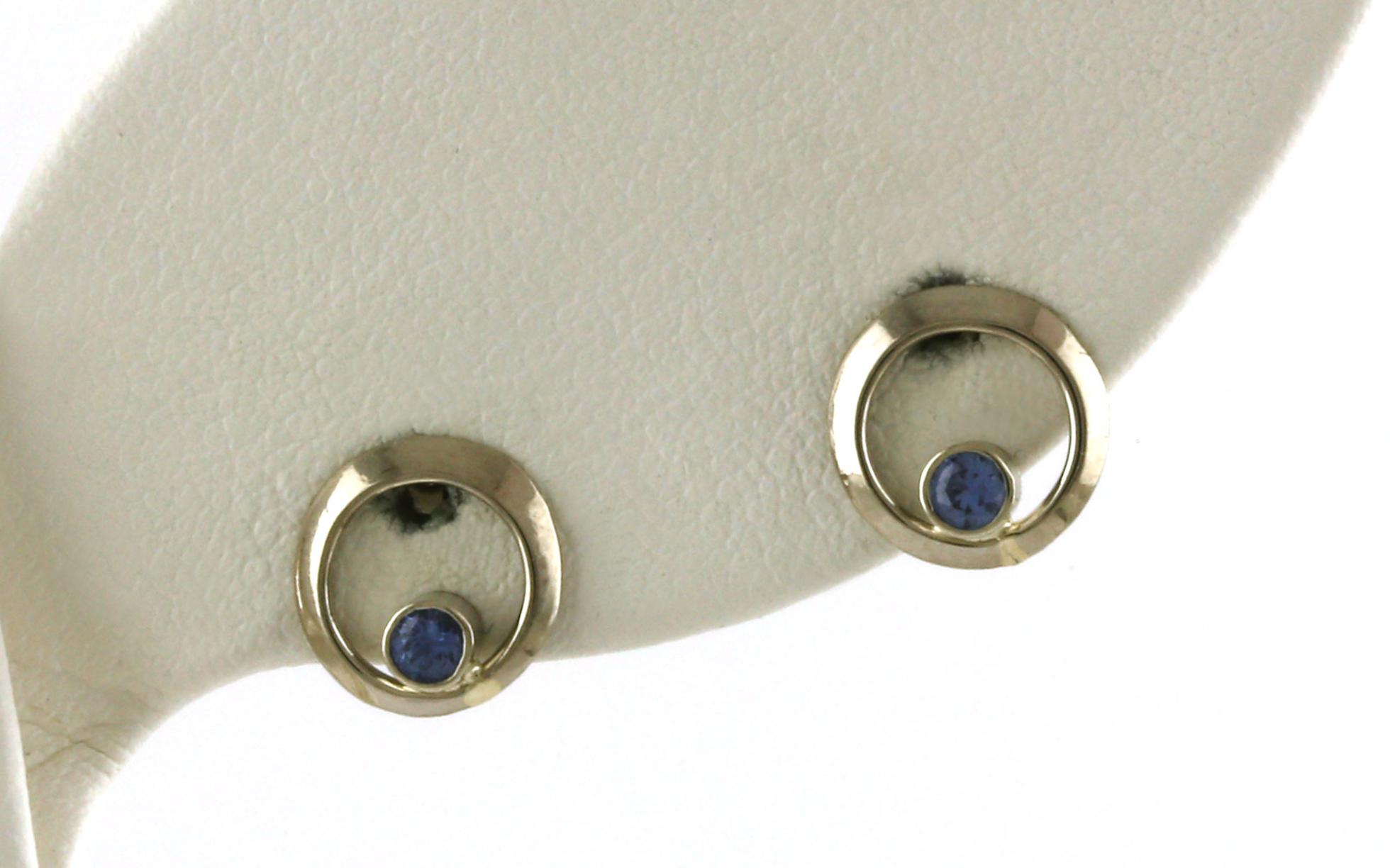 Circle Bezel-set Montana Yogo Sapphire Stud Earrings in White Gold (0.12cts TWT)