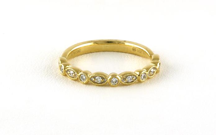 content/products/Scalloped-style Diamond Wedding Band with Milgrain Detail in Yellow Gold