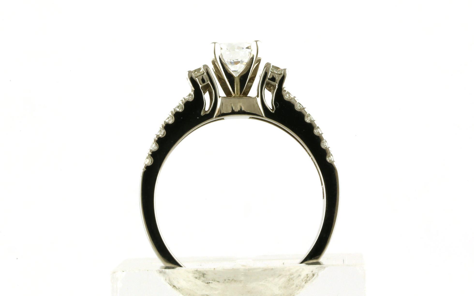 Split Shank Diamond Engagement Ring Mounting in White Gold