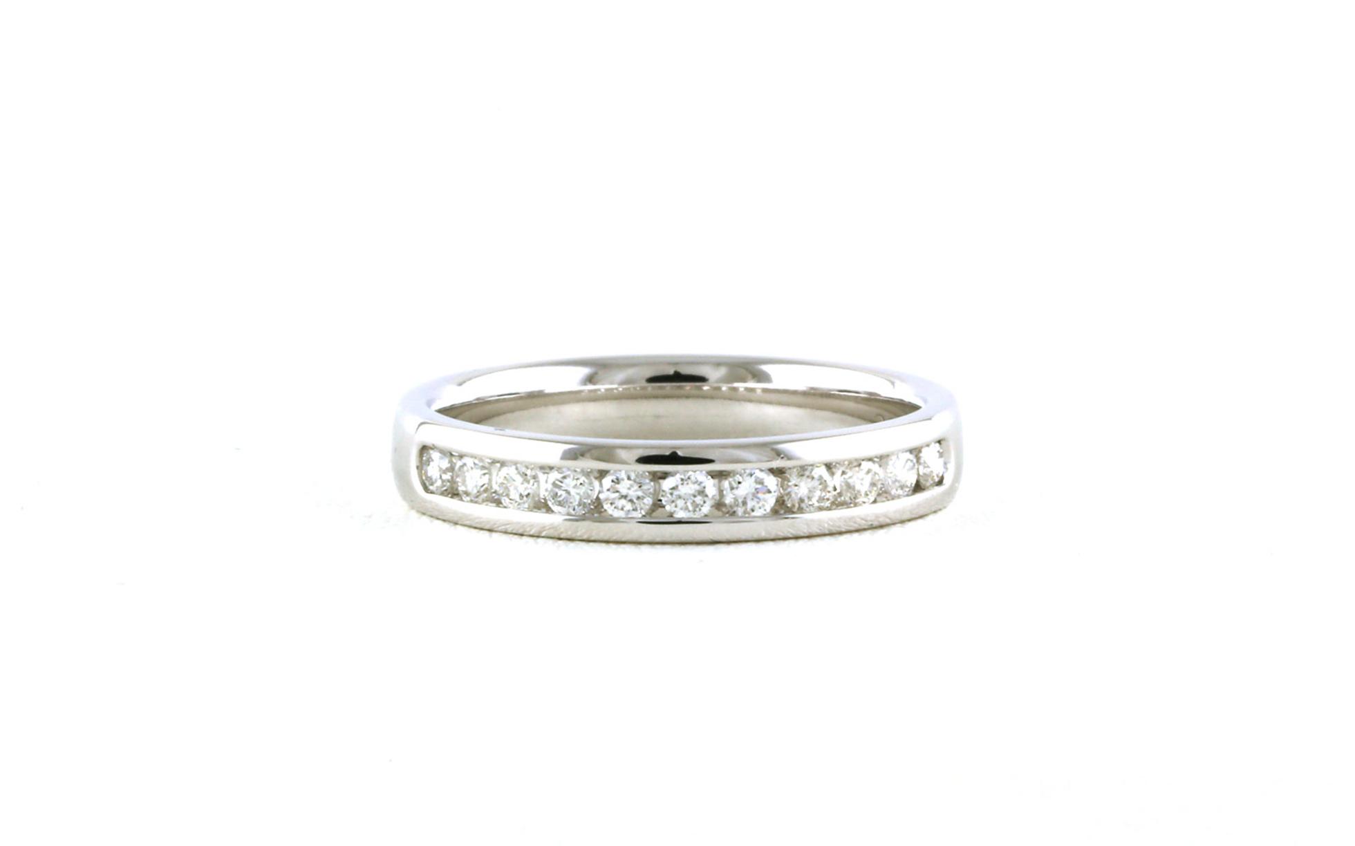 11-Stone Channel-set Wedding Band with Diamonds in White Gold (0.33cts TWT)
