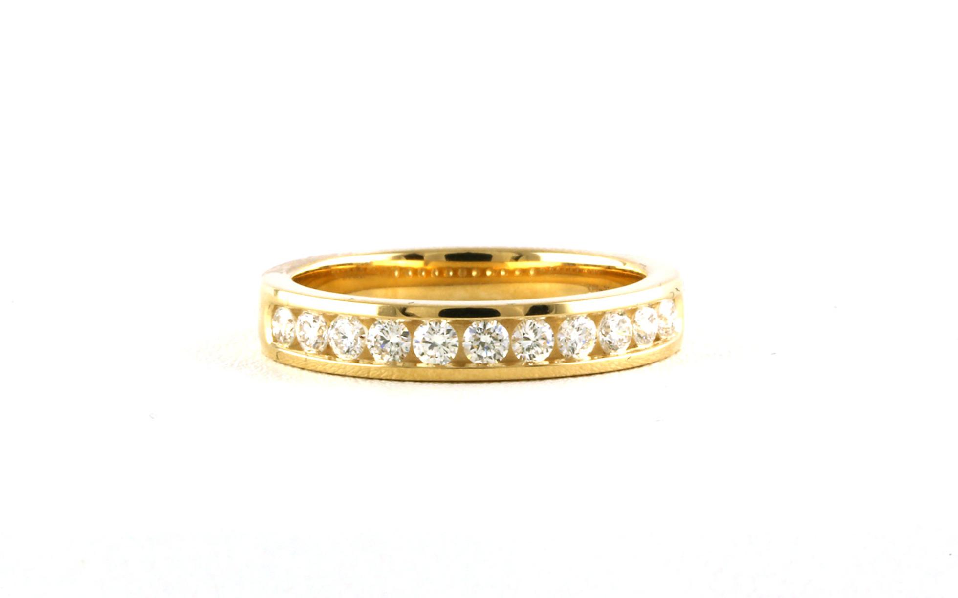 11-Stone Channel-set Wedding Band with Diamonds in Yellow Gold (0.50cts TWT)
