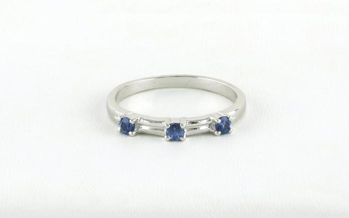 content/products/3-Stone Spaced Montana Yogo Sapphire Ring with Engraving Details in Sterling Silver (0.23cts TWT)