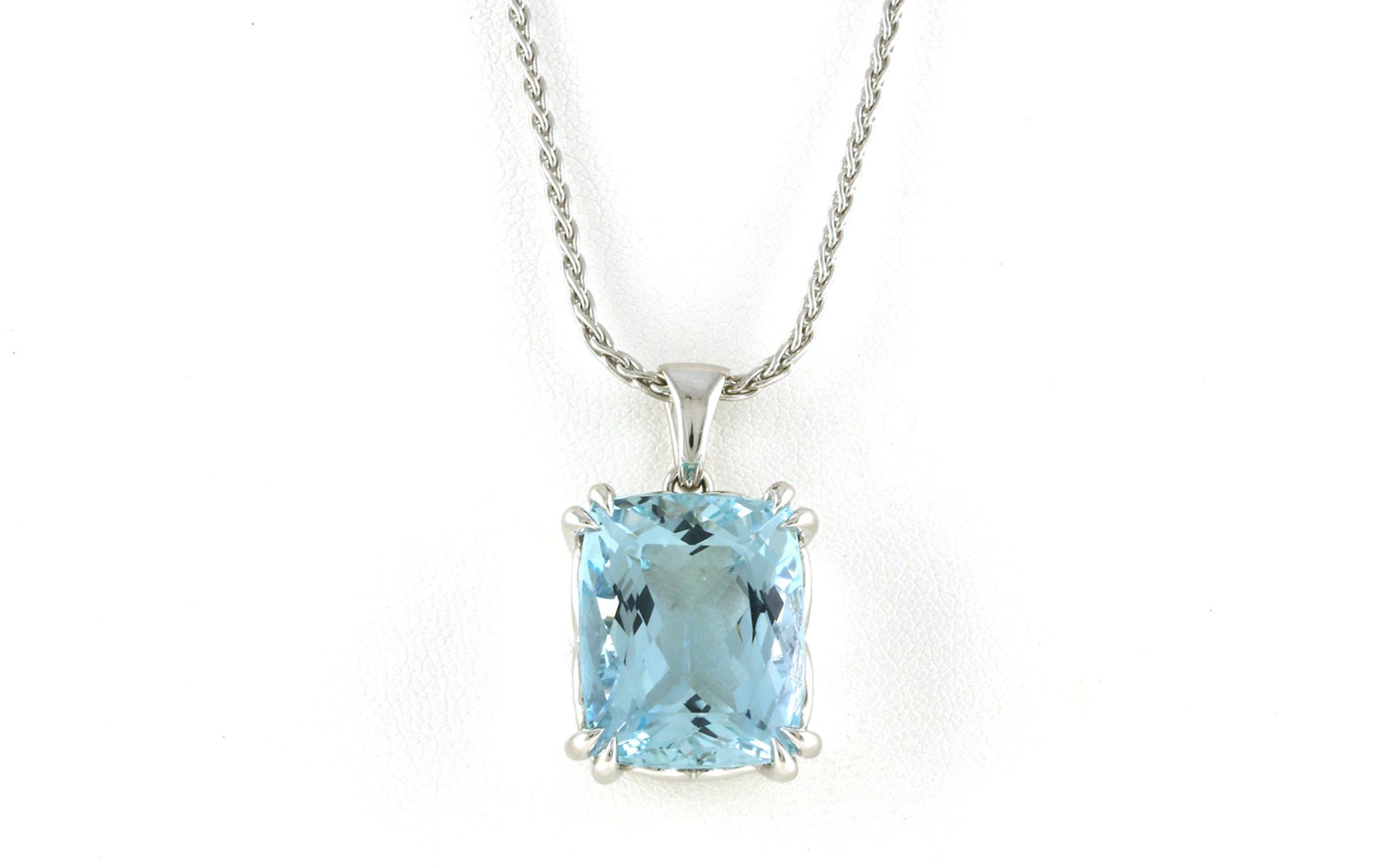 Solitaire-style Cushion-cut Aquamarine Necklace in White Gold (18.00cts)