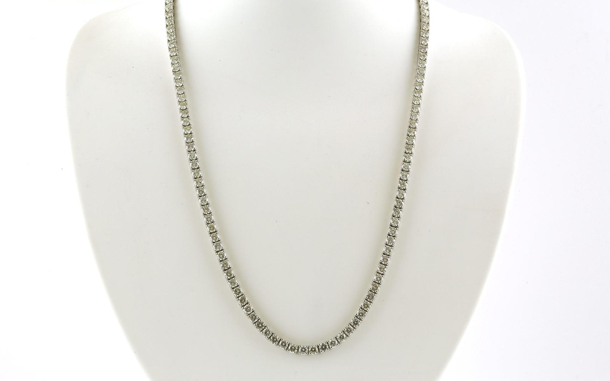 Riviera-style Diamond Necklace in White Gold (16.63cts TWT)