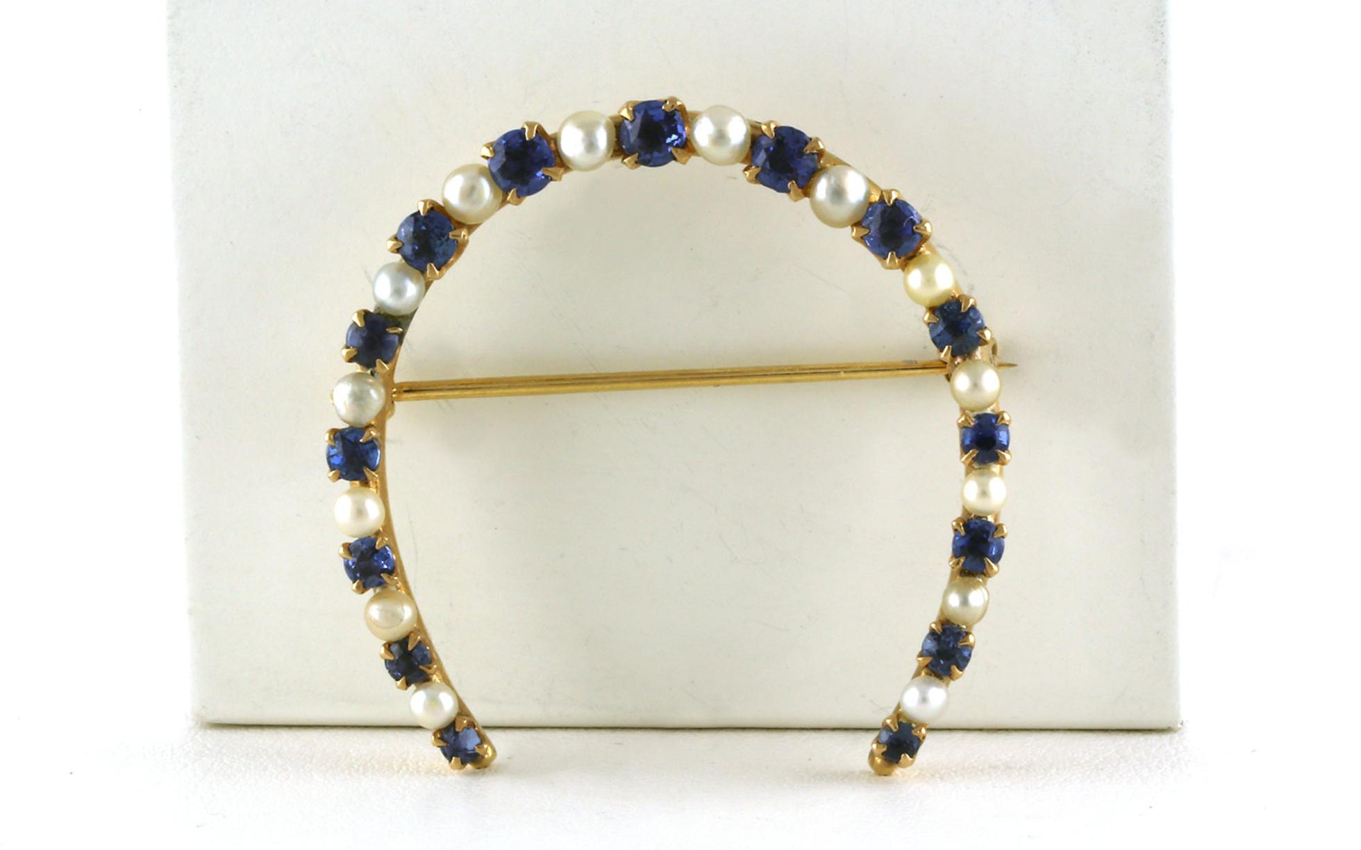 Estate Piece: Horseshoe Shaped Montana Yogo Sapphires and Pearl Pin in Yellow Gold (1.00cts TWT)
