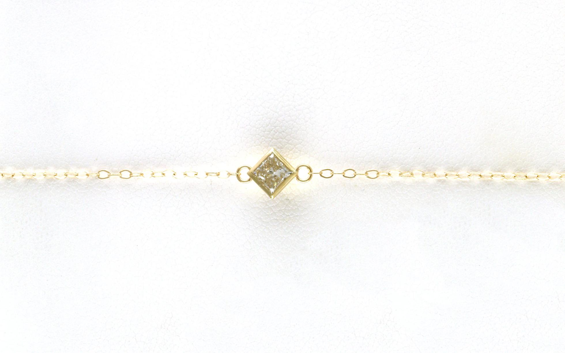 Solitaire-style Bezel-set Princess-cut Diamond Bracelet in Yellow Gold