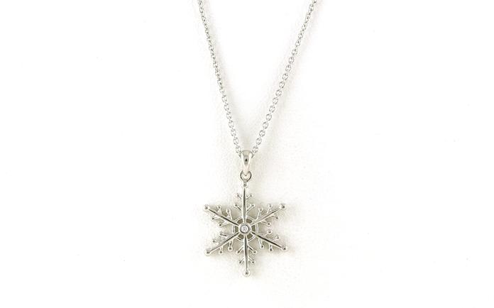 content/products/Snowflake Necklace with Diamond in Sterling Silver (0.01cts)