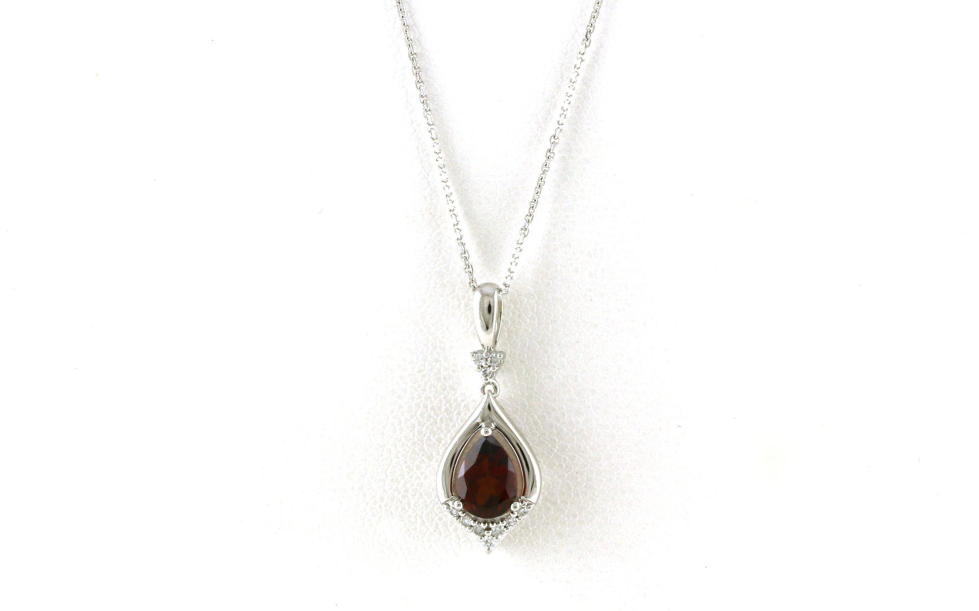 Drop Pear-cut Garnet and Diamond Necklace in White Gold (1.00cts TWT)