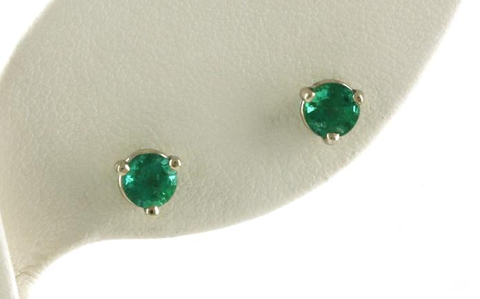 content/products/Emerald Stud Earrings in 3-Prong Martini Settings in White Gold (0.87cts TWT)