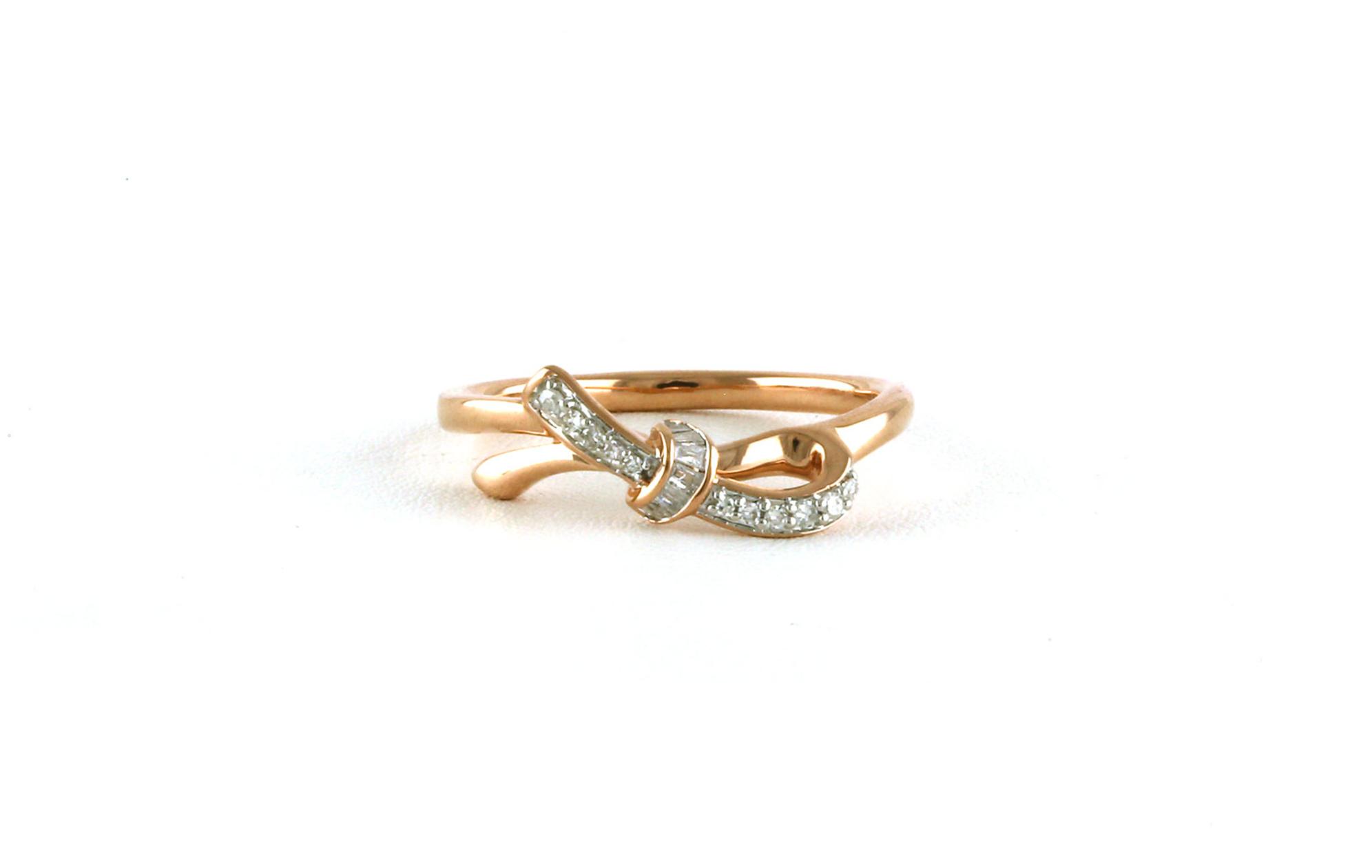 Bow Baguette and Round-cut Diamond Ring in Rose Gold (0.10cts TWT)