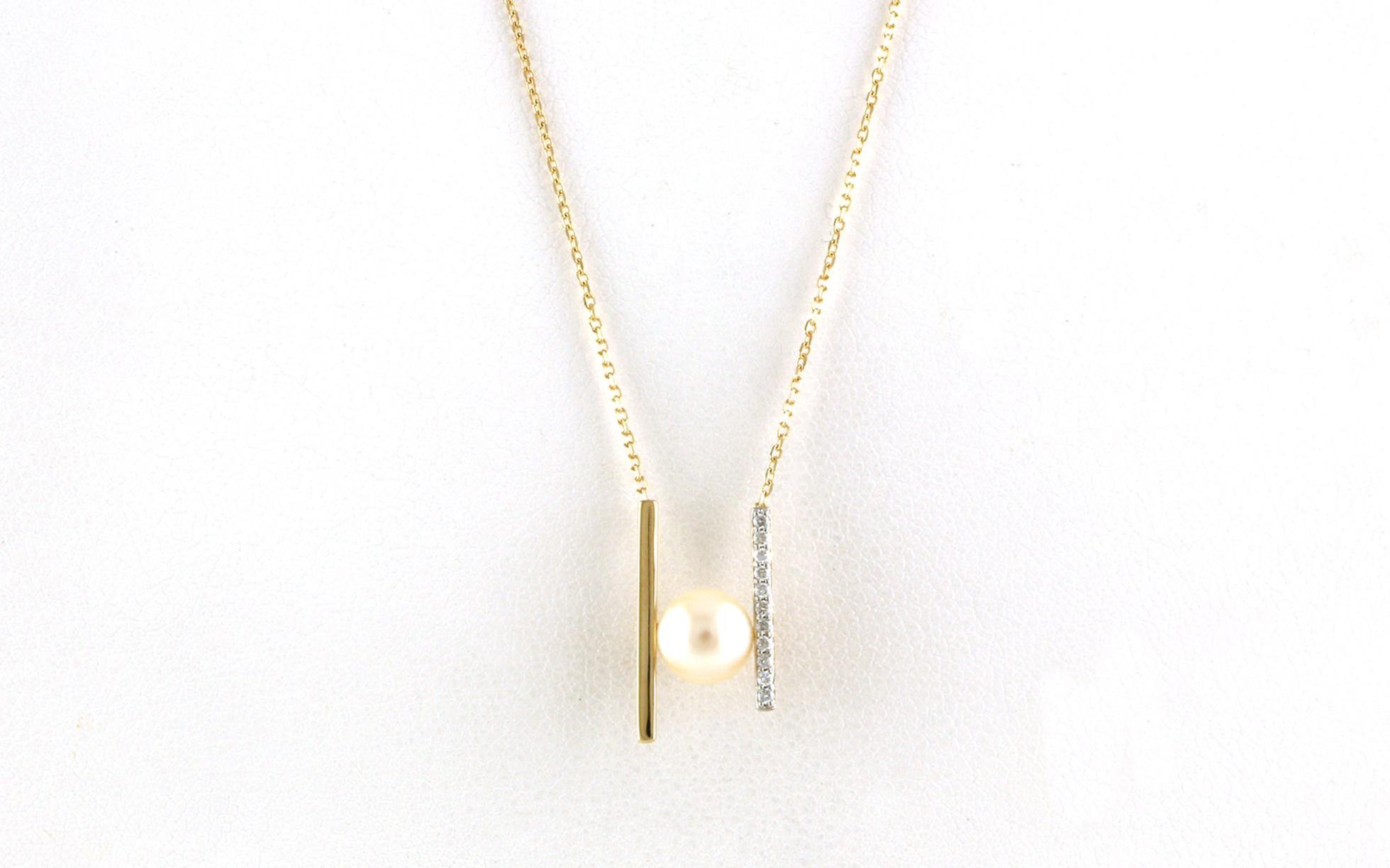Double Bar-style Freshwater Pearl Necklace with Diamonds in Yellow Gold (6.50mm)