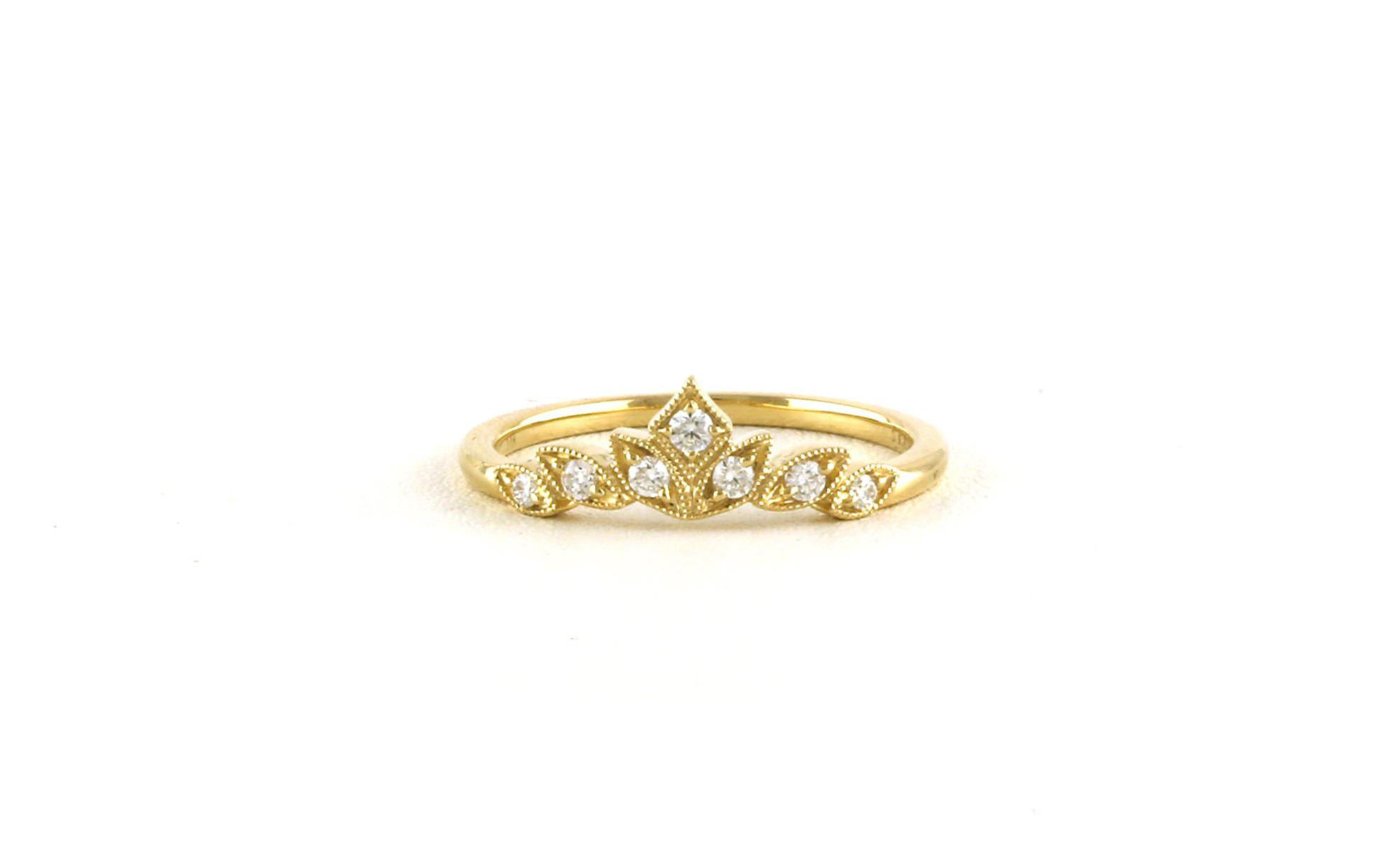Cluster-style Tiara Diamond Ring in Yellow Gold (0.12cts TWT)