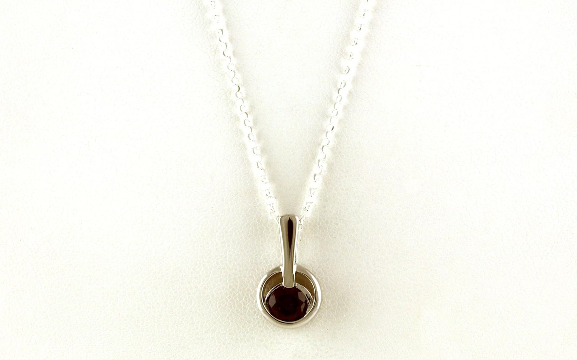 Circle-style Garnet Necklace in Sterling Silver (1.20cts TWT)