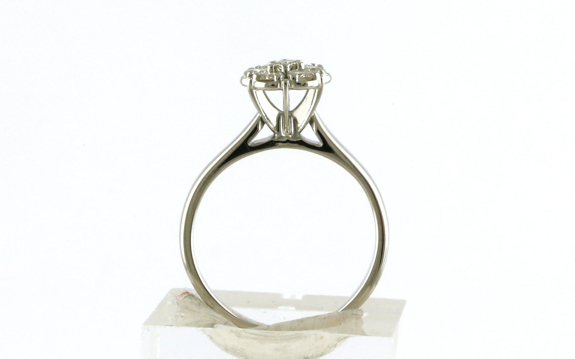 Estate Piece: Floral Diamond Cluster Ring in White Gold (0.50cts TWT)