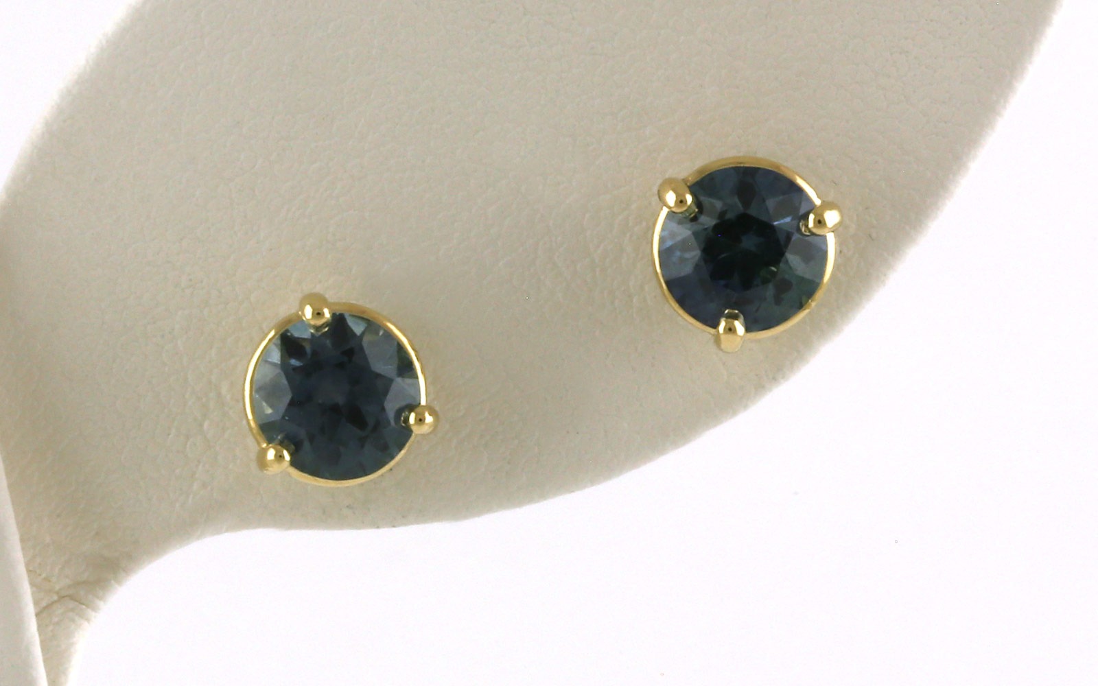 Montana Sapphire Stud Earrings in 3-Prong Martini Settings in Yellow Gold (2.04cts TWT)