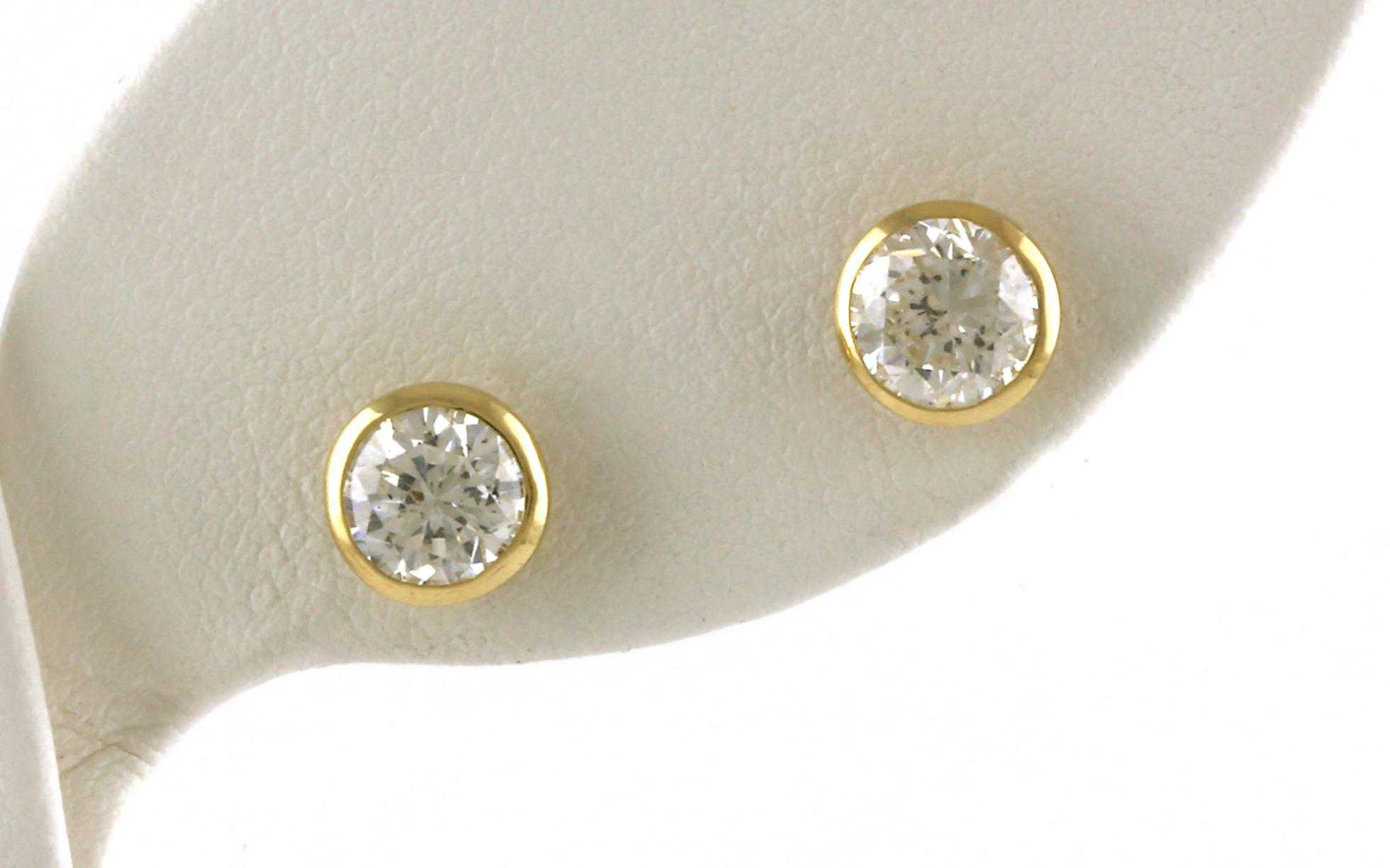 Diamond Stud Earrings in Bezel Settings in Yellow Gold (1.95cts TWT)