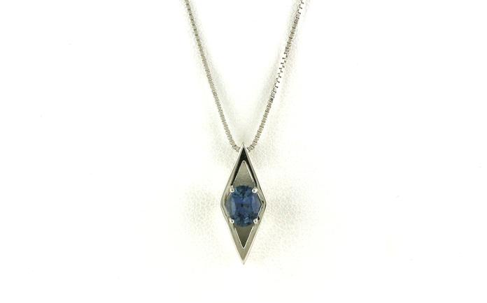 content/products/Kite Oval-cut Montana Sapphire Necklace in White Gold (1.05cts)