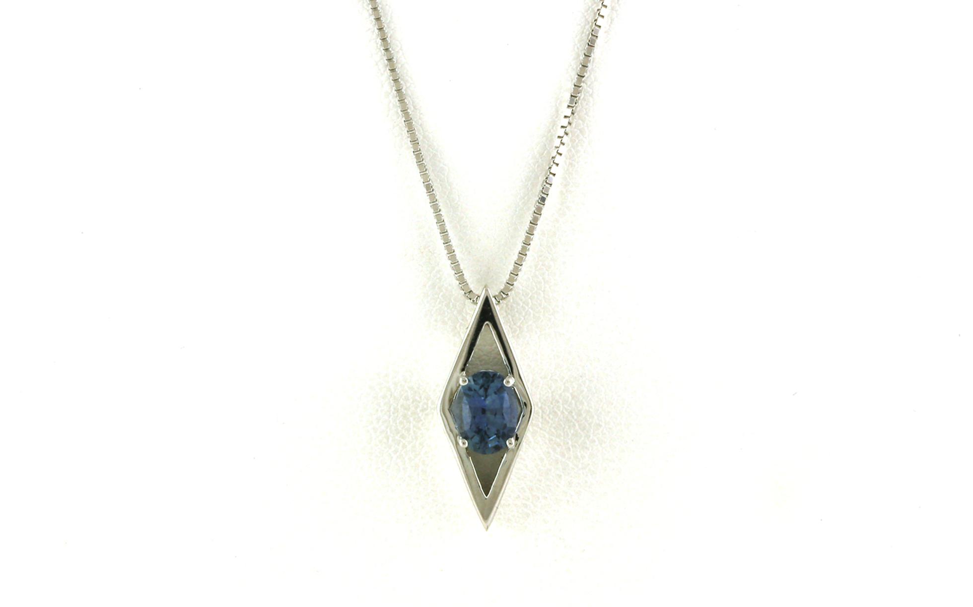 Kite Oval-cut Montana Sapphire Necklace in White Gold (1.05cts)