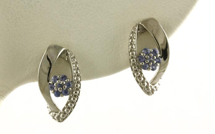 content/products/7-Stone Cluster Montana Yogo Sapphire Earrings with Bead Details in Sterling Silver