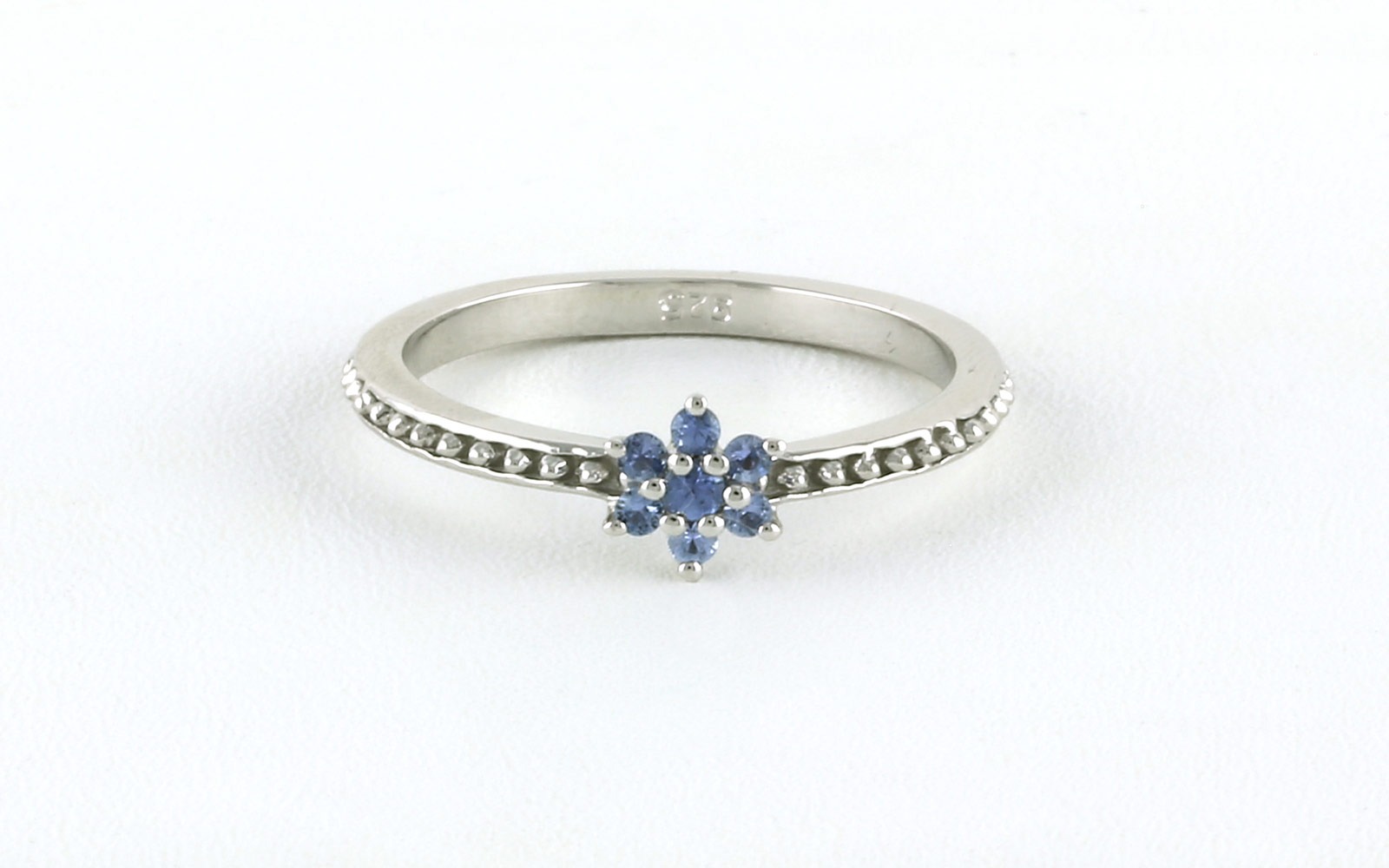 7-Stone Flower Cluster Montana Yogo Sapphire Ring with Beaded Details in Sterling Silver (0.14cts TWT)
