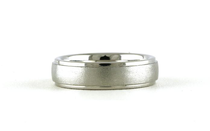 content/products/Comfort Fit Step Edge Wedding Band with Satin Finish in Serinium (sz 10.5)