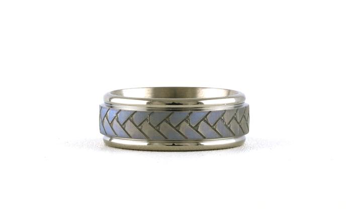 content/products/Flat Comfort Fit Groove Edge Laser Weave Wedding Band with Iridescent Finish in Titanium (sz 8)