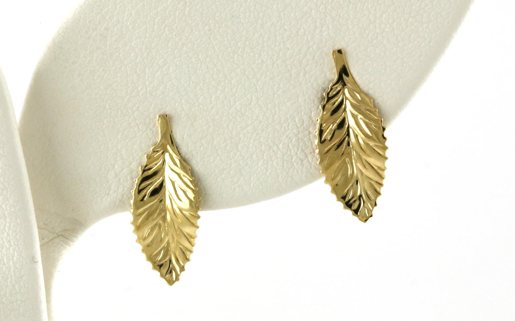 Leaf Stud Earrings in Yellow Gold