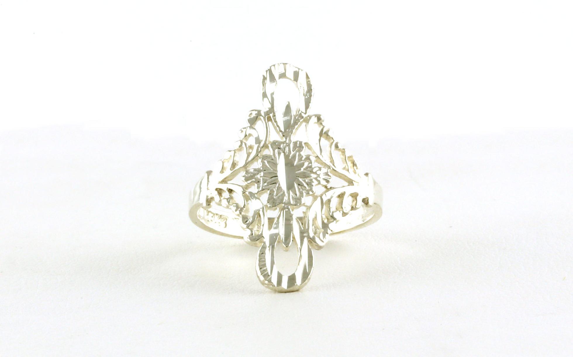 Estate Piece: Flower Design Filigree Ring in Sterling Silver