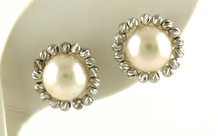 content/products/Button Pearl Stud Earrings with Sparkle Bead Halos in Sterling Silver (9.5 - 10mm)