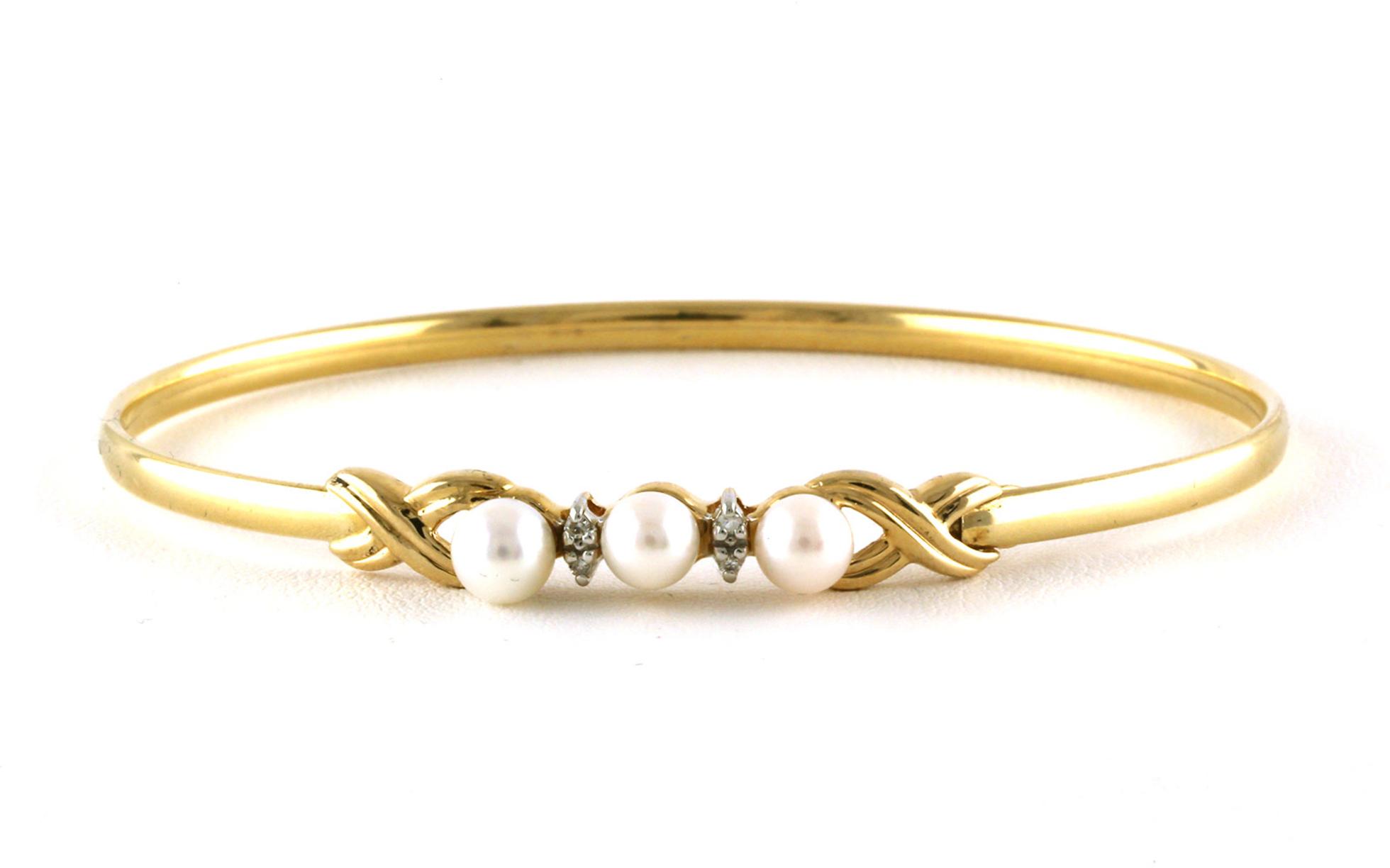 Estate Piece: Alternating Stone Bangle with Pearl and Diamond in Yellow Gold (0.08cts)