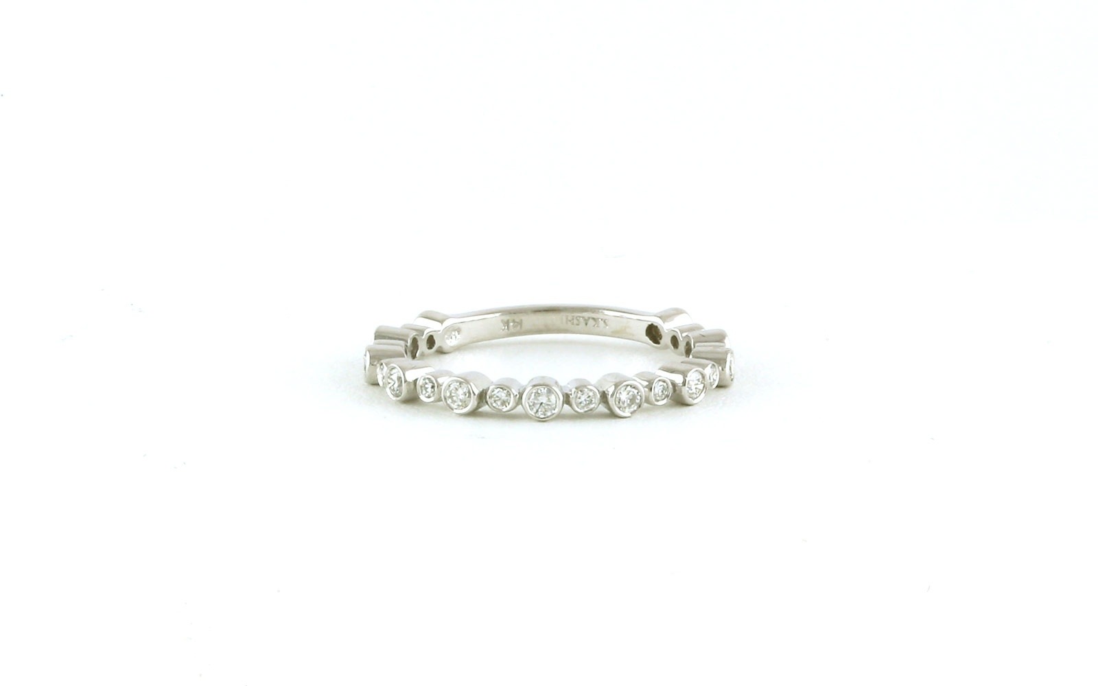 Alternating Size Bezel-set Diamond Wedding Band in White Gold (0.39cts TWT)