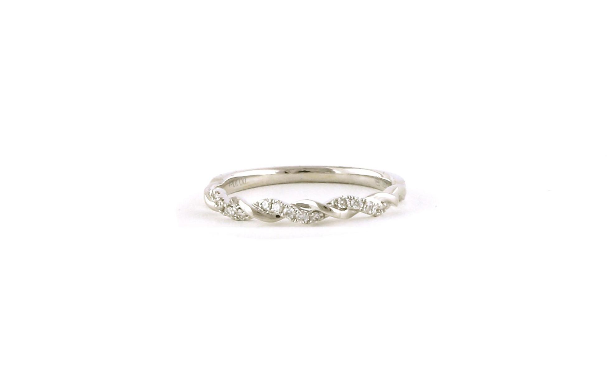 Twisted Diamond Wedding Band in White Gold (0.10cts TWT)