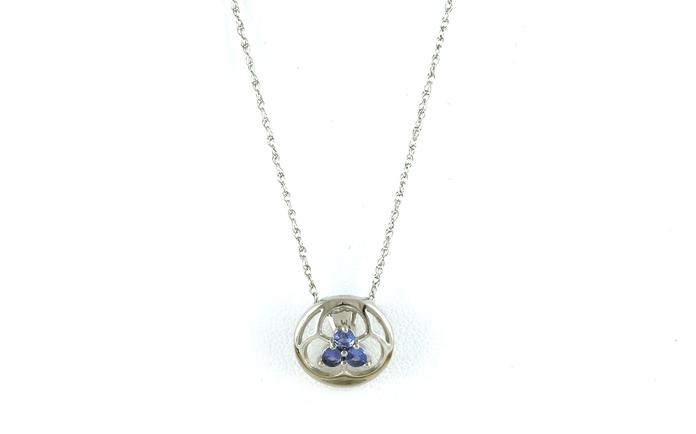 content/products/3-Stone Cluster Circle Clover Montana Yogo Sapphire Necklace in Sterling Silver (0.25cts TWT)
