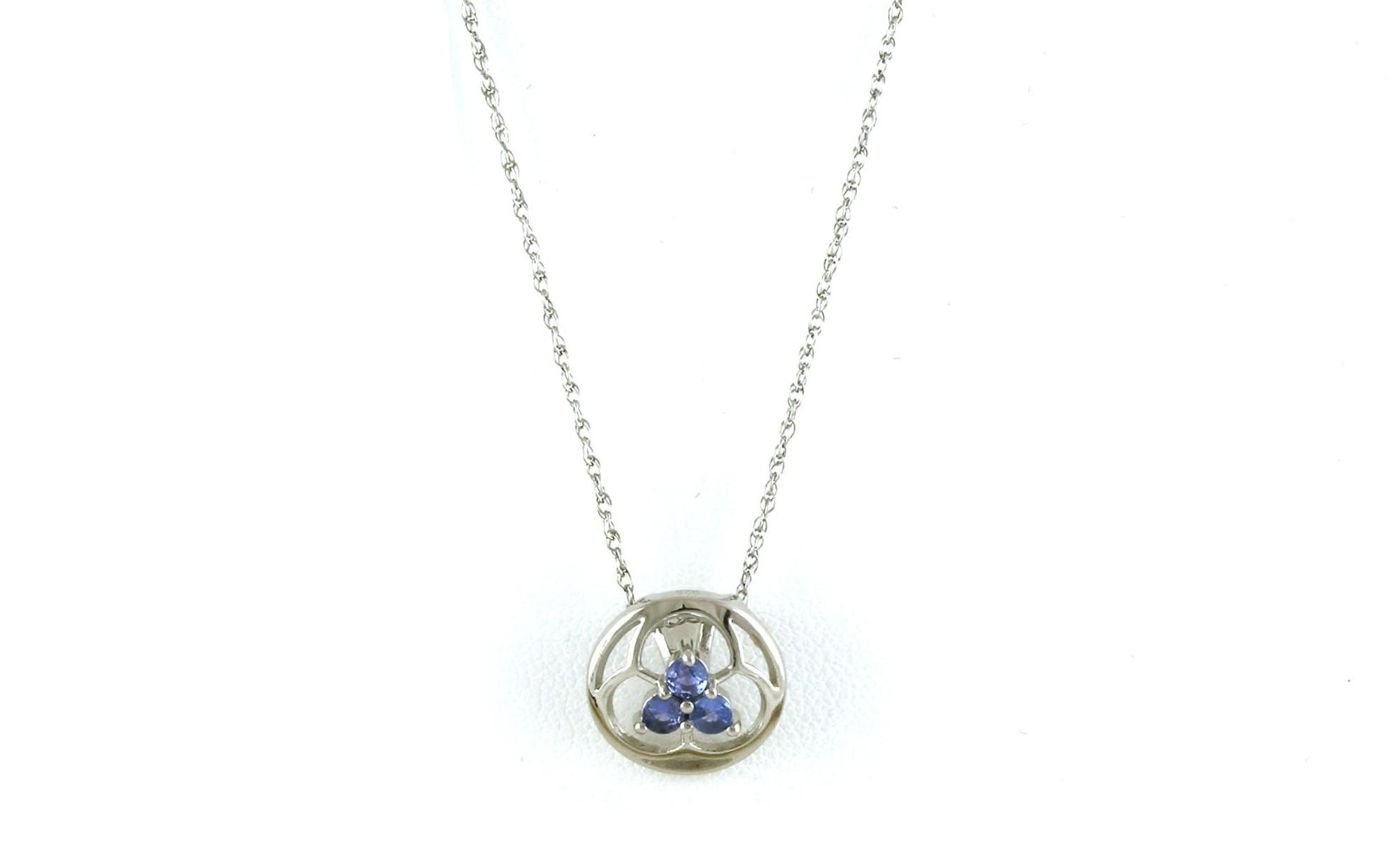 3-Stone Cluster Circle Clover Montana Yogo Sapphire Necklace in Sterling Silver (0.25cts TWT)