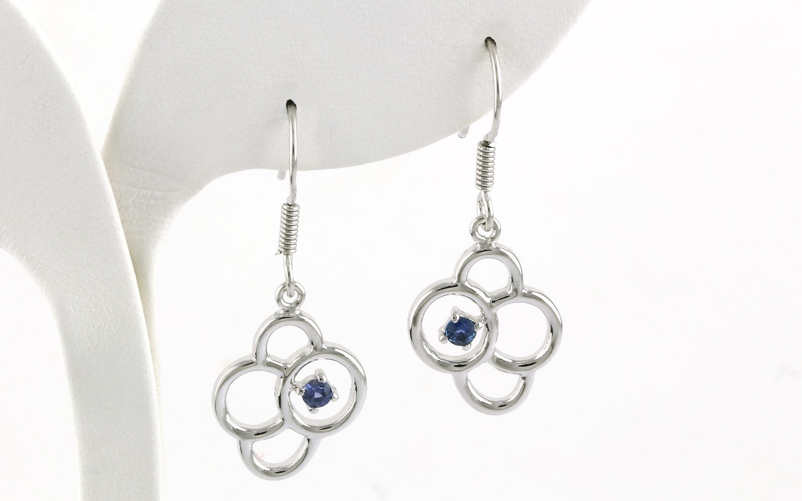 Bubbles Montana Yogo Sapphire Dangle Earrings in Sterling Silver (0.18cts TWT)