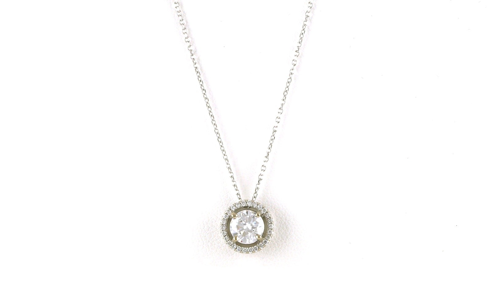 Halo-style Diamond Necklace in White Gold (0.94cts)