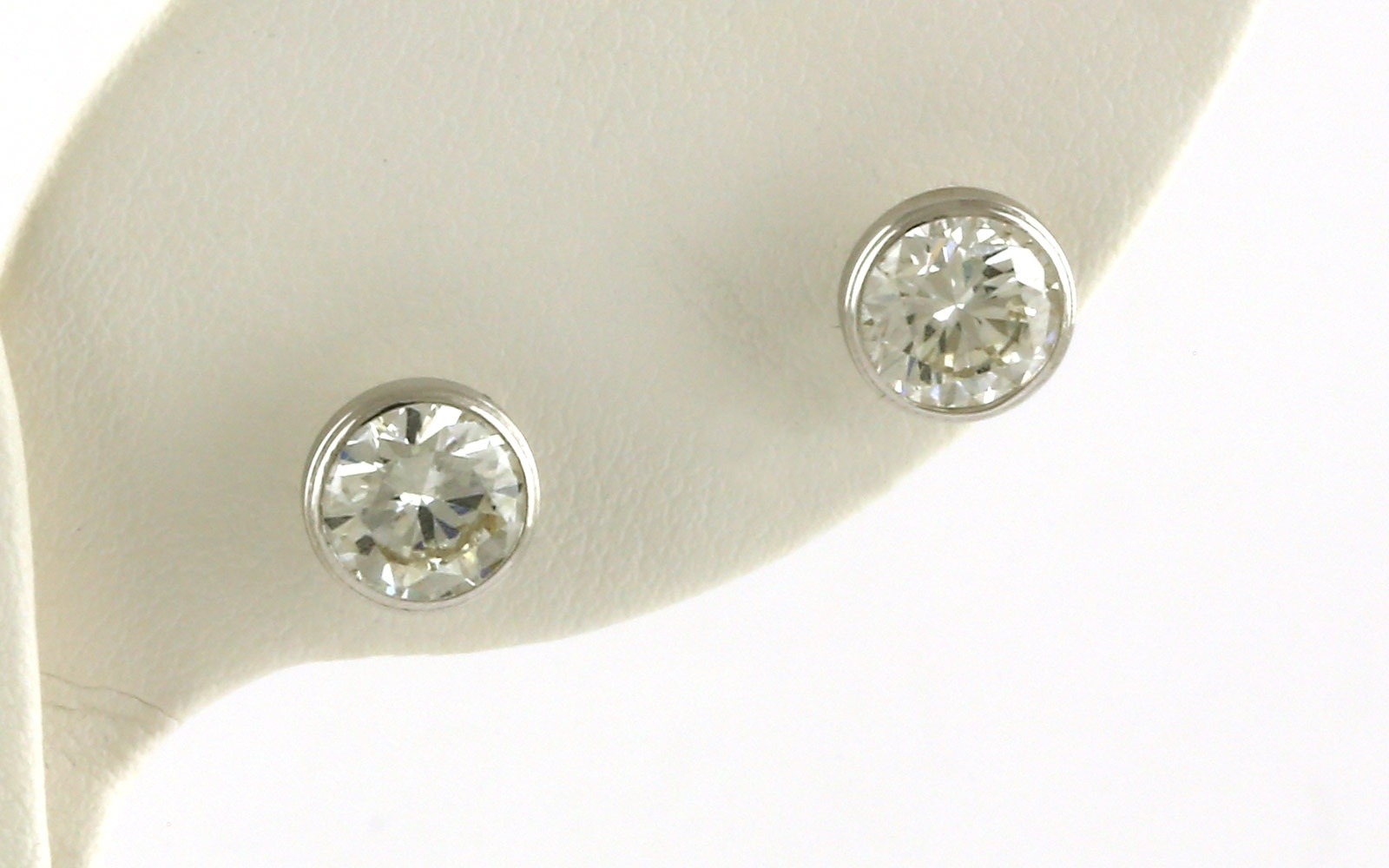 Bezel-set Diamond Stud Earrings in White Gold (2.05cts TWT)