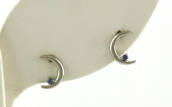 content/products/Crescent Moon Montana Yogo Sapphire Stud Earrings in White Gold (0.04cts TWT)