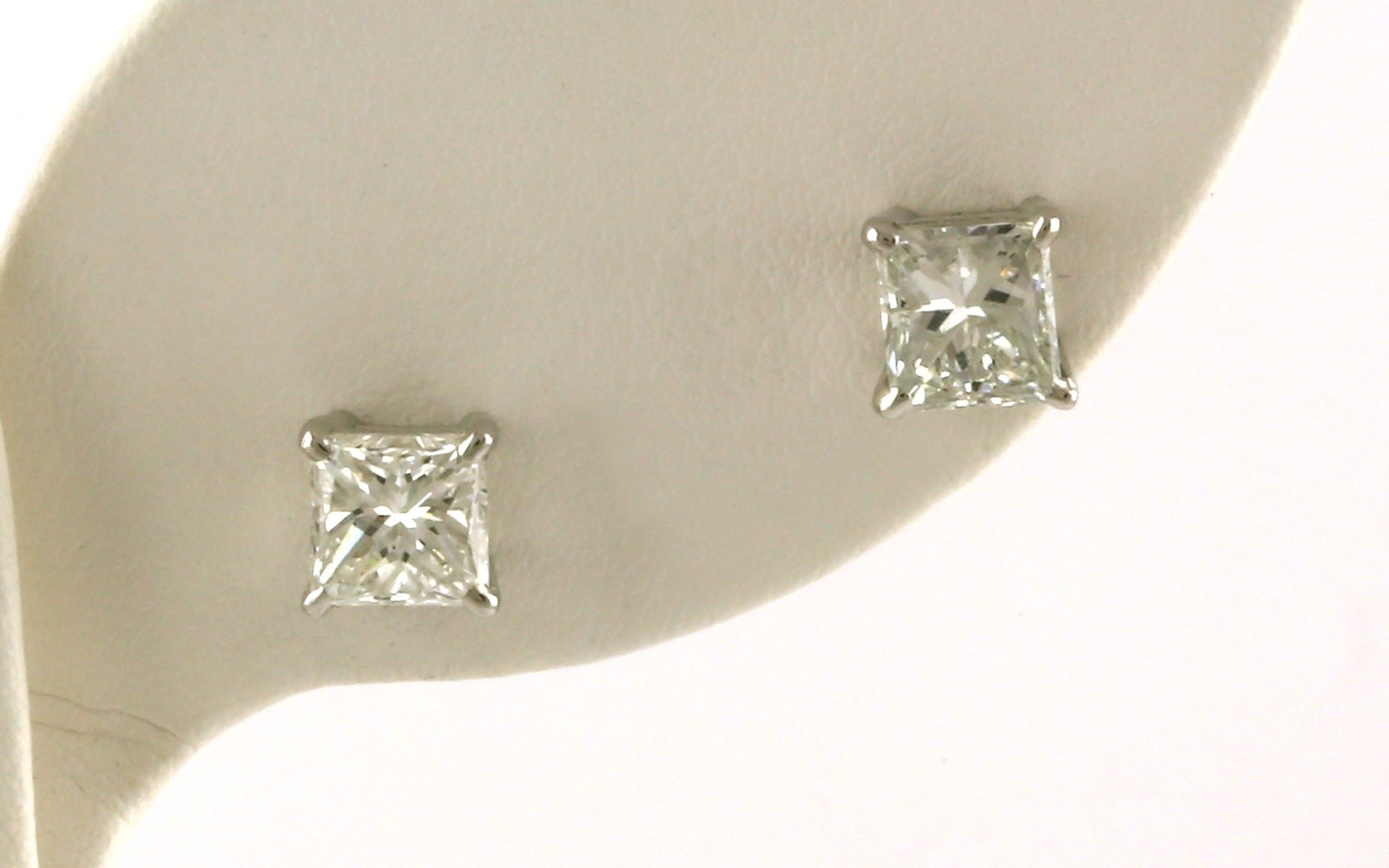 Princess-cut Diamond Stud Earrings in White Gold (2.09cts TWT)