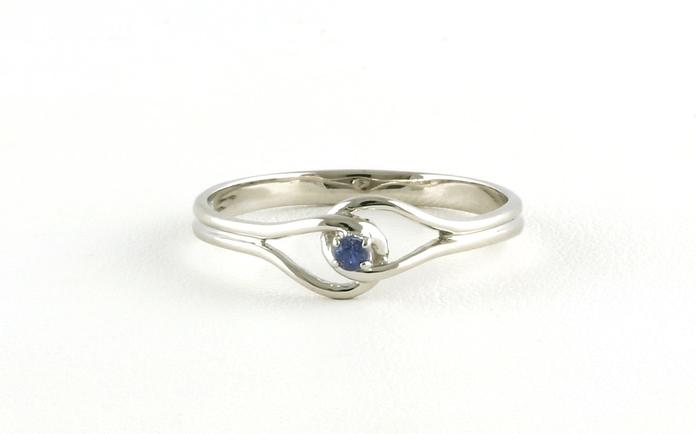 content/products/Interlocking Loops Montana Yogo Sapphire Ring in Sterling Silver (0.05cts)