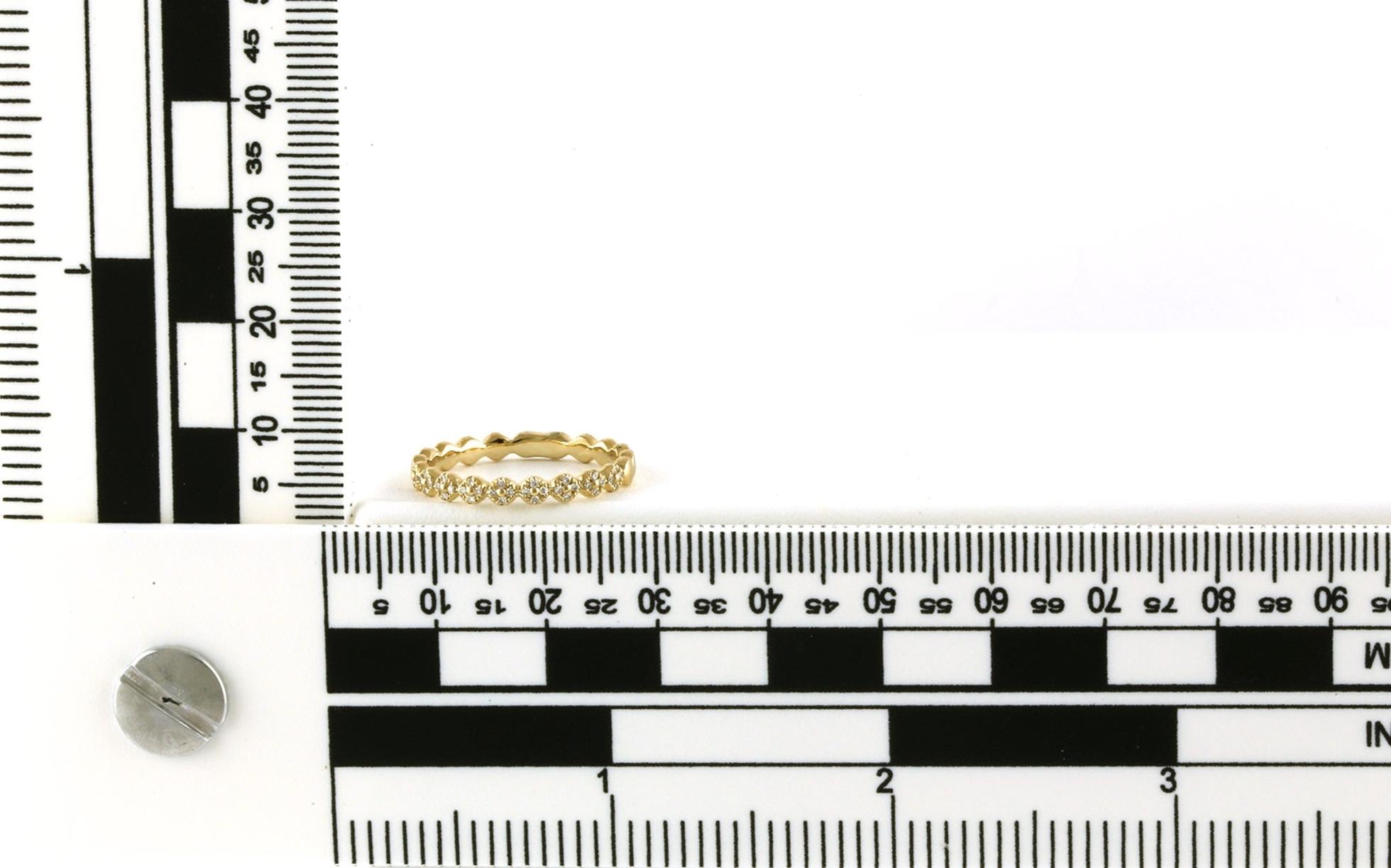 Circles 4-Stone Clusters Diamond Wedding Band in Yellow Gold (0.08cts TWT) scale