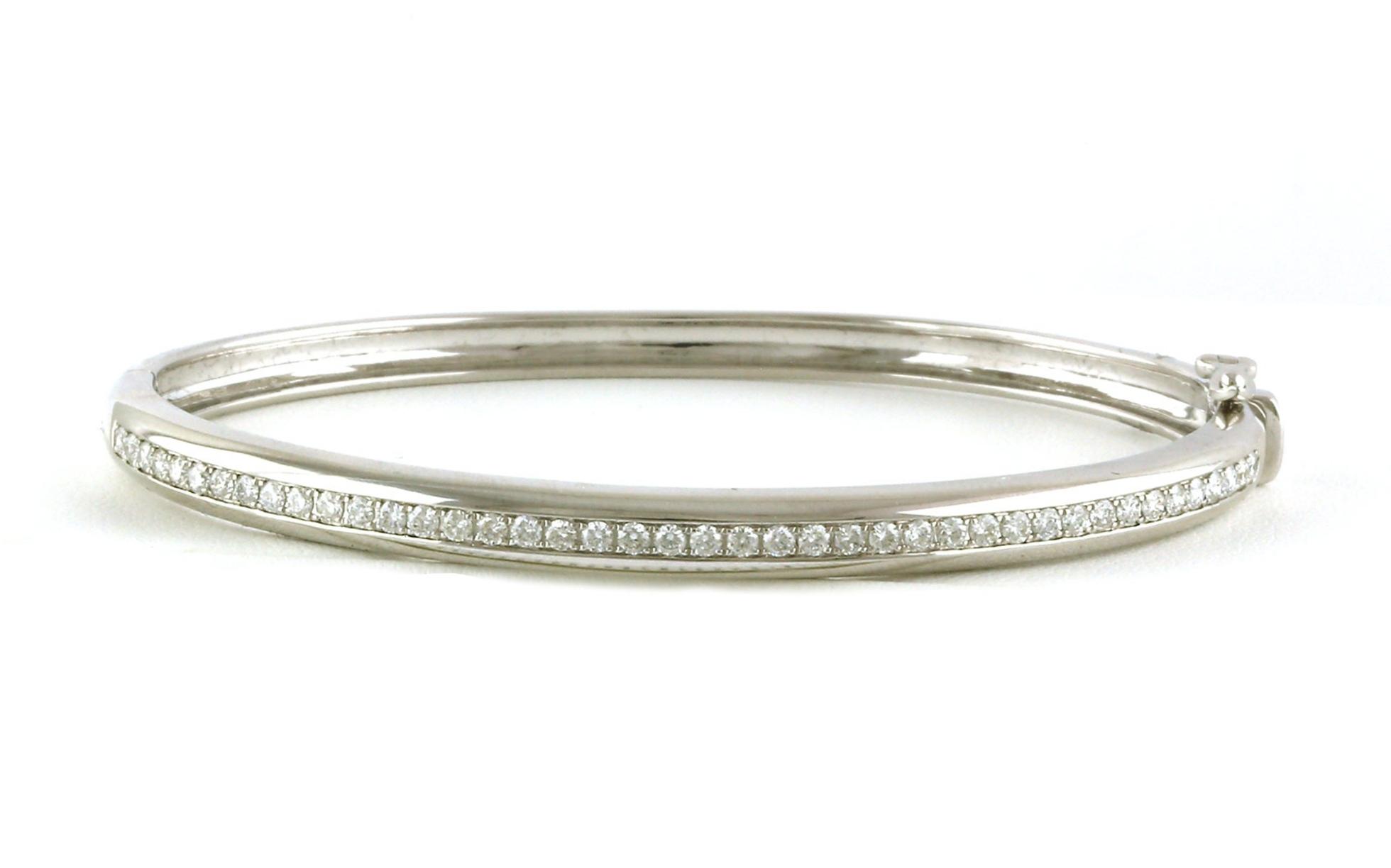 Channel-set Diamond Hinged Bangle Bracelet in White Gold (0.76cts TWT)
