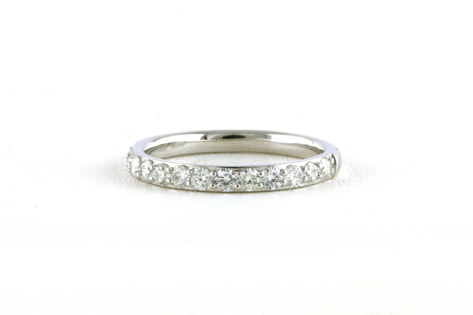 13-Stone Share-prong Diamond Wedding Band in White Gold (0.50cts TWT)