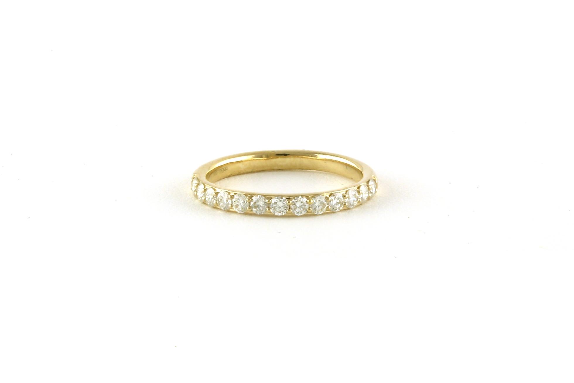 13-Stone Share-prong Diamond Wedding Band in Yellow Gold (0.50cts TWT)