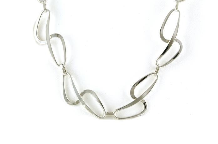 content/products/Estate Piece: Figure Eight Link Necklace in Sterling Silver