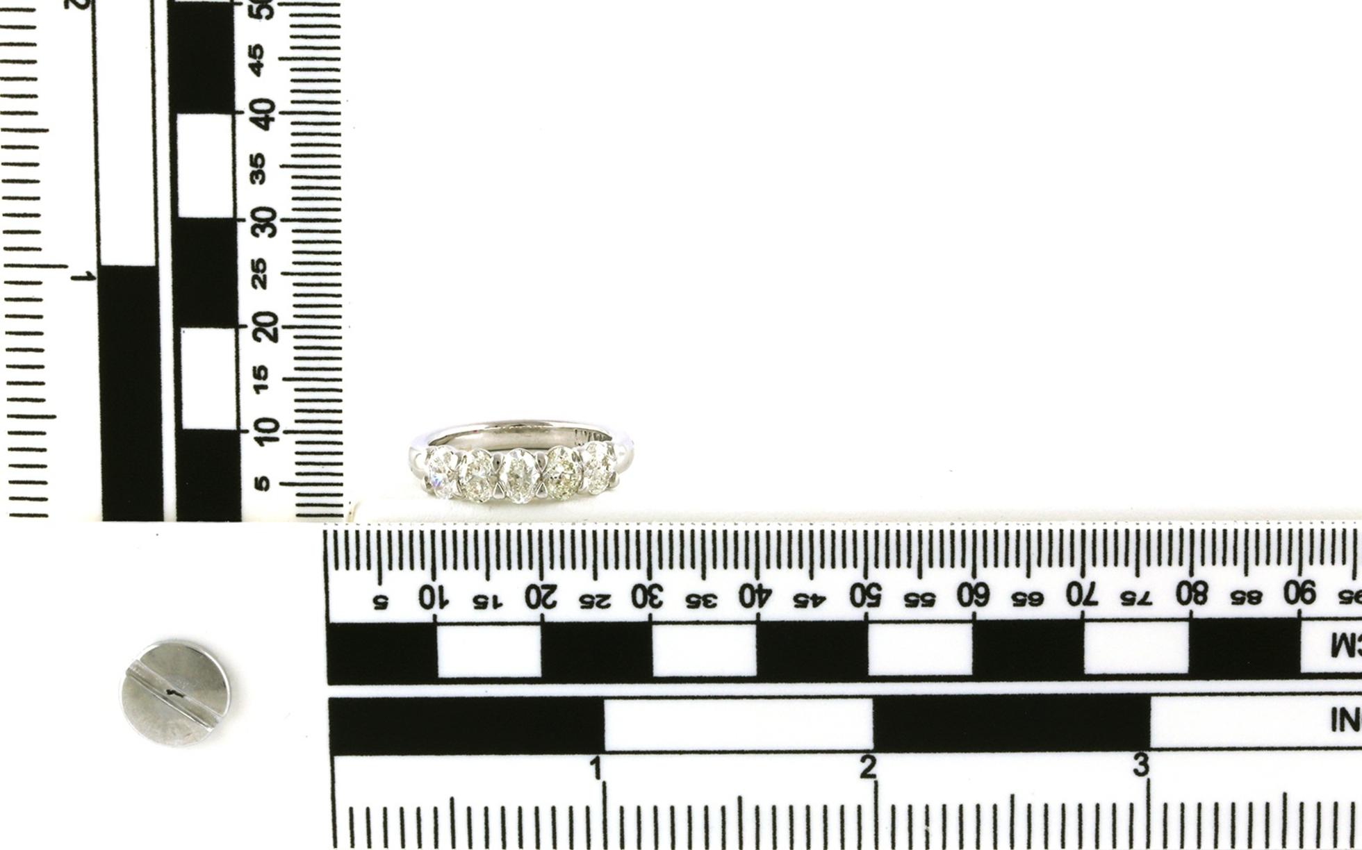 5-Stone Shared Prong Oval-cut Diamond Wedding Band in White Gold (1.53cts TWT) scale