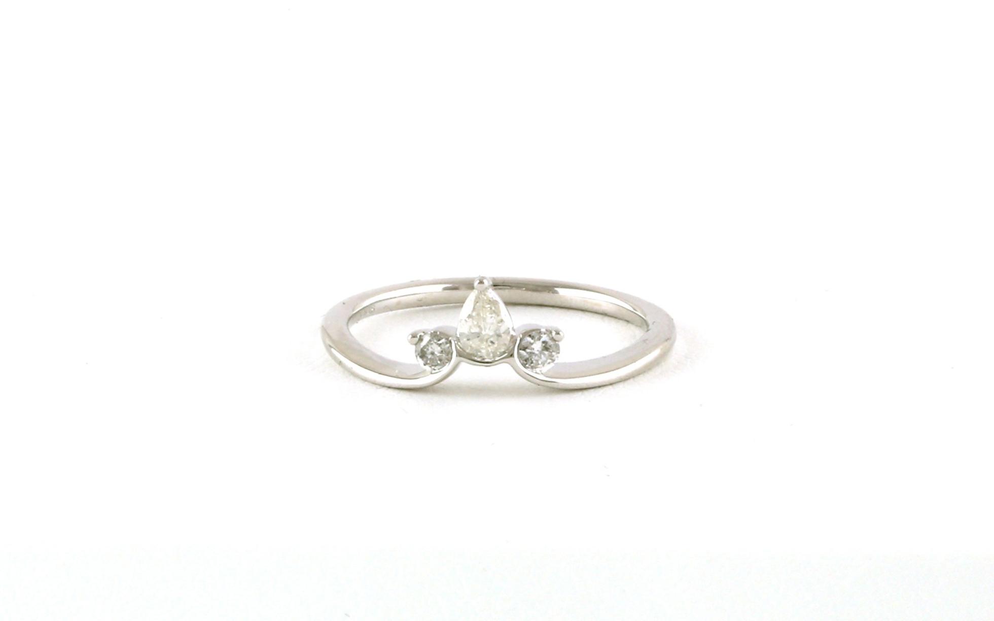 3-Stone Tiara-style Pear-cut and Round Diamonds Ring in White Gold (0.25cts TWT)